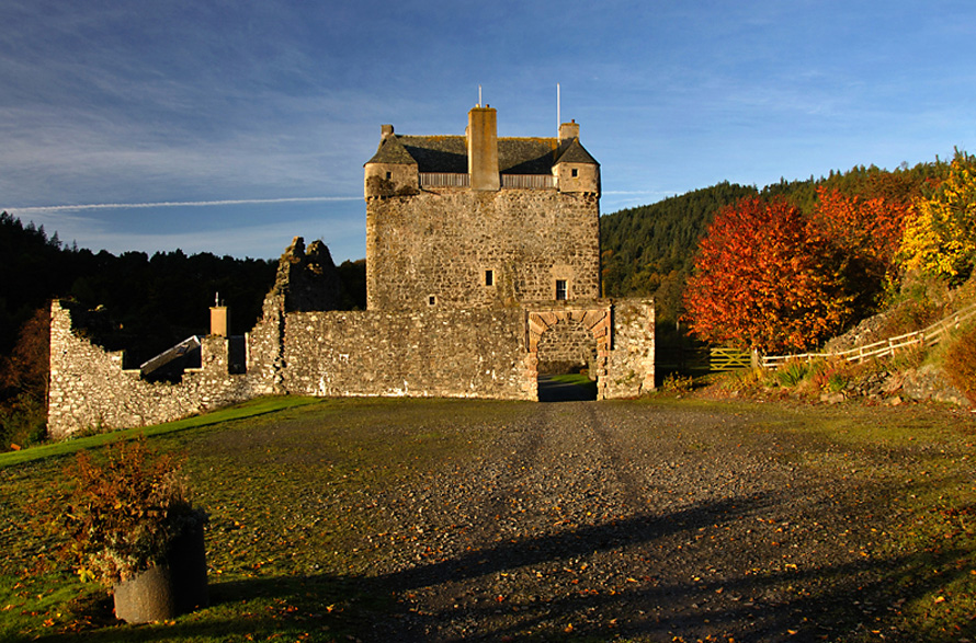 Neidpath-Castle