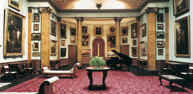 Picture-Gallery,-Paxton-House